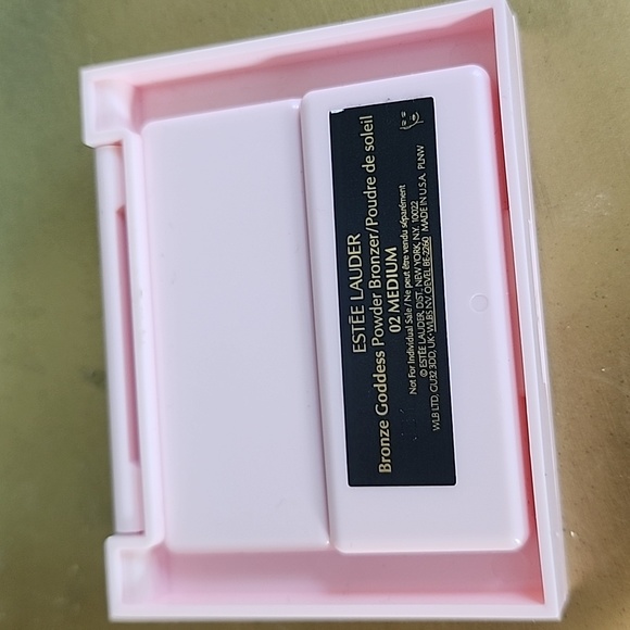 NWT Estee Lauder 4 piece makeup set - Picture 4 of 7